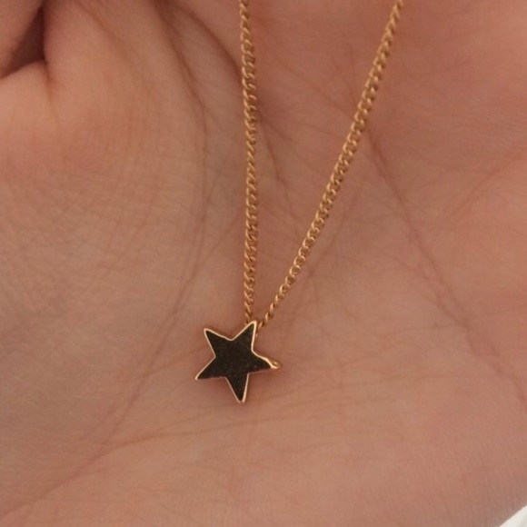 ✨Gold Plated Star Choker Necklace✨ - Picture 4 of 4